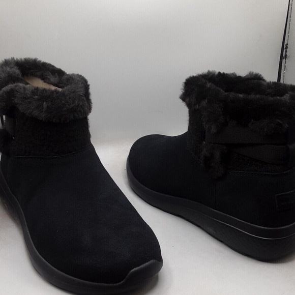 New Skechers On The Go City 2 Cozy Vibe Boots Booties Women's Black Faux Fur - Picture 3 of 8